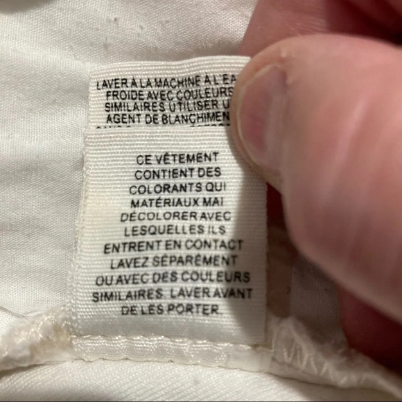 FREE PEOPLE Sz 31 Boyfriend Style Distressed Jeans - Picture 13 of 14